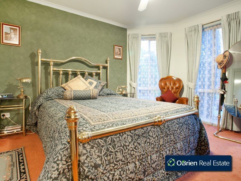 44 Jarryd Crescent, Berwick VIC 3806