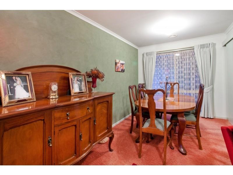 44 Jarryd Crescent, Berwick VIC 3806