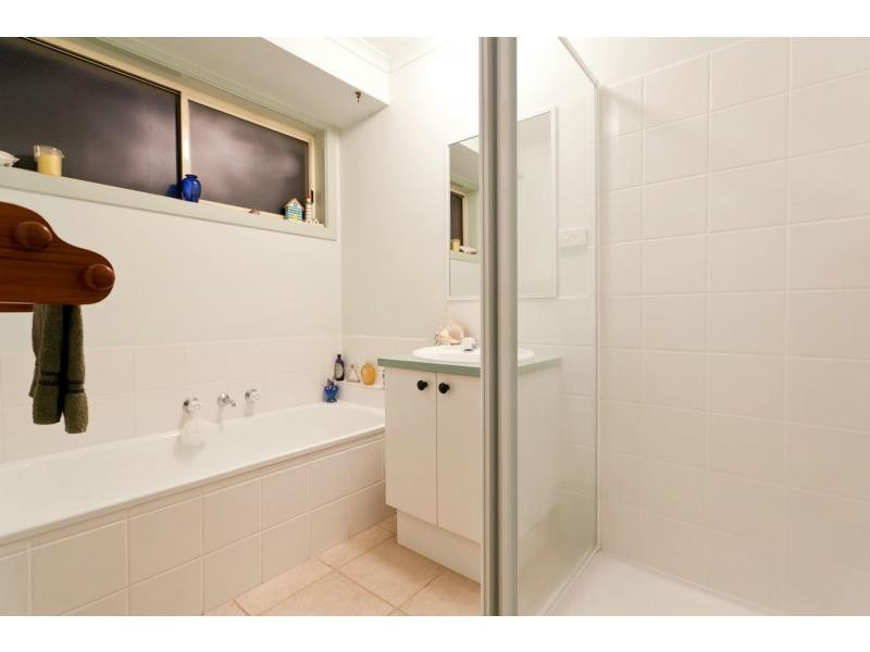 44 Jarryd Crescent, Berwick VIC 3806