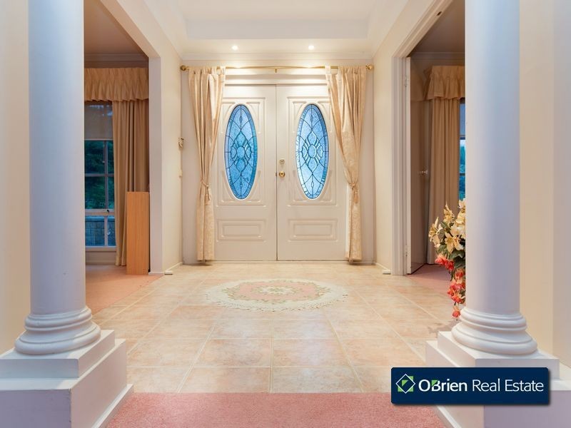 5 Hilda Court, Berwick VIC 3806