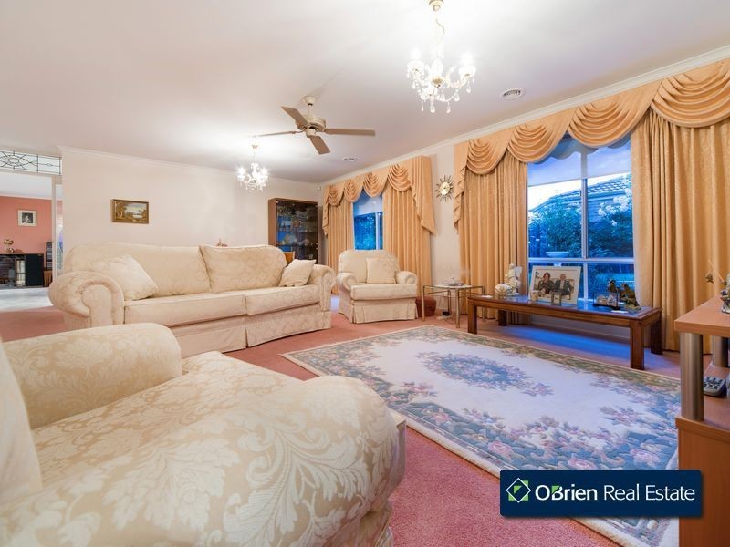 5 Hilda Court, Berwick VIC 3806