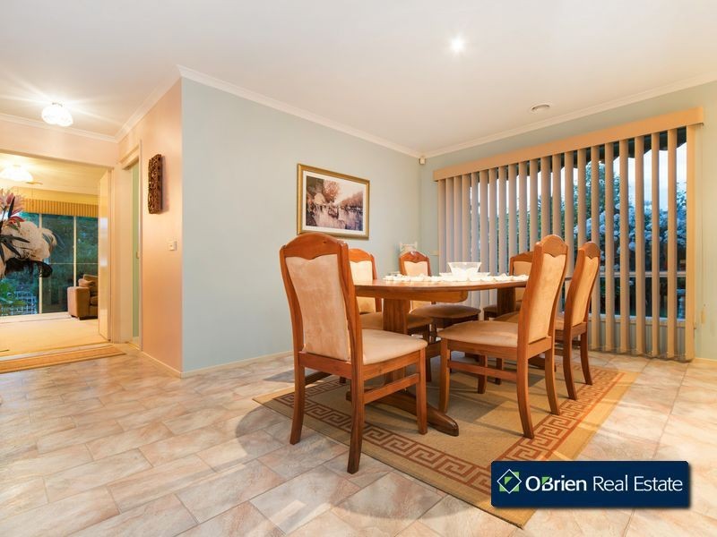 5 Hilda Court, Berwick VIC 3806