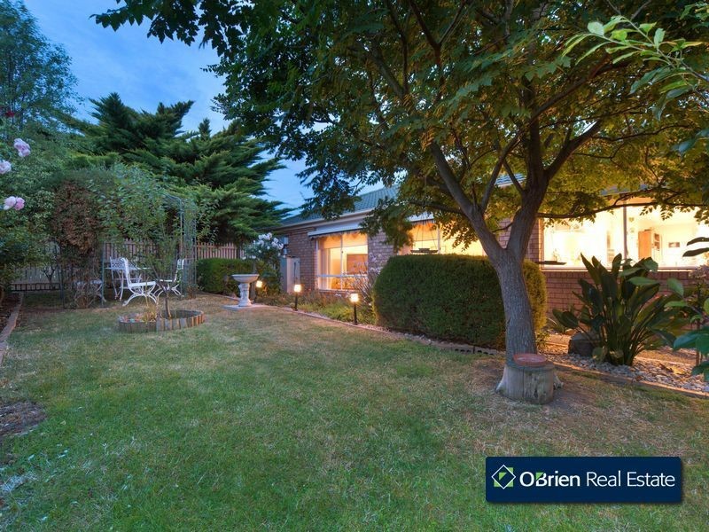 5 Hilda Court, Berwick VIC 3806