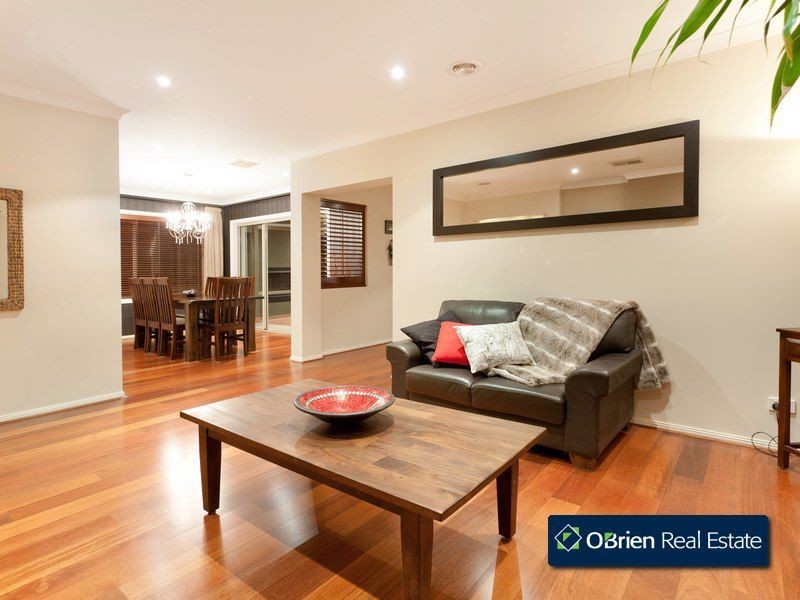 4 Chase Boulevard, Berwick VIC 3806