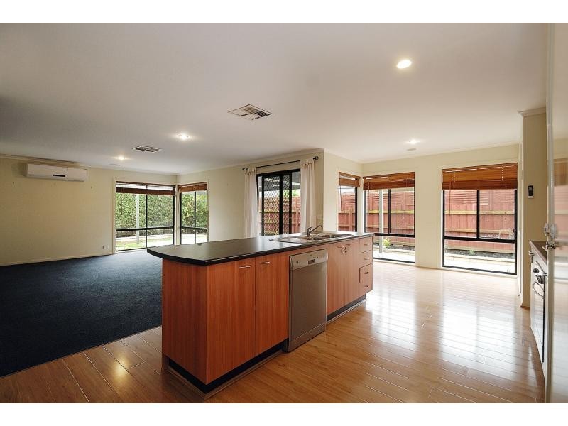 135 Bellevue Drive, Berwick VIC 3806