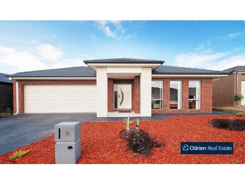 8 Abrus Circuit, Cranbourne North VIC 3977