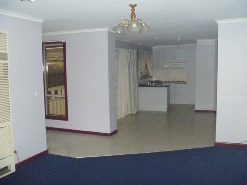 52 Lakeview Drive, Narre Warren South VIC 3805