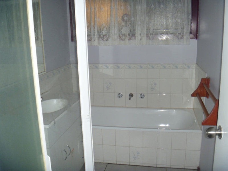 52 Lakeview Drive, Narre Warren South VIC 3805