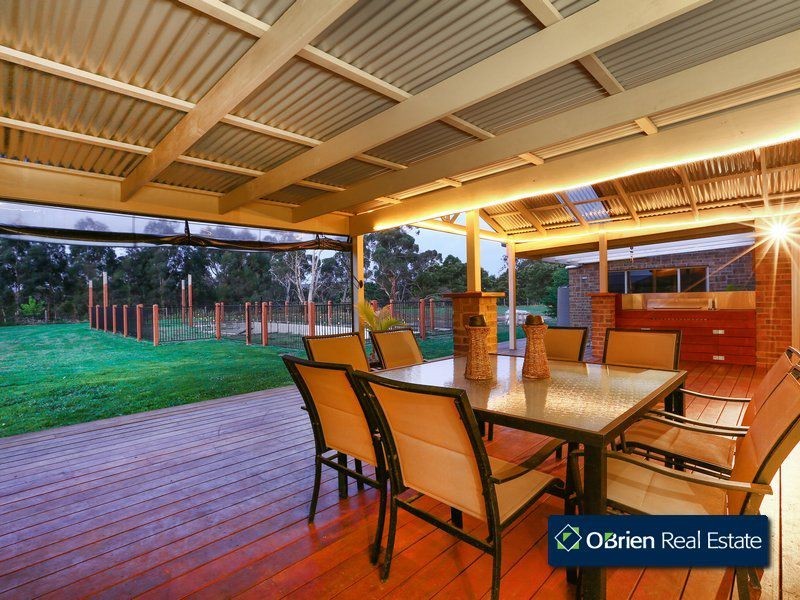 74-76 Brookvale Close, Beaconsfield VIC 3807