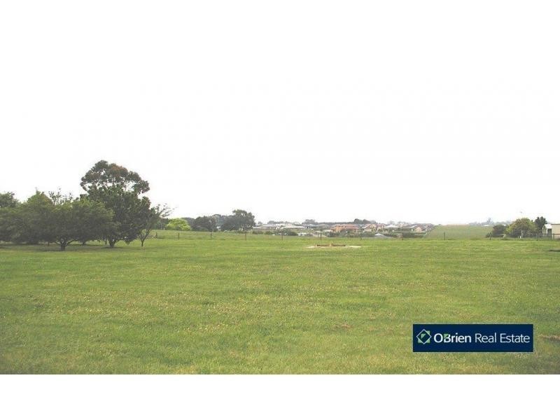 5A Greenland Drive, Drouin VIC 3818