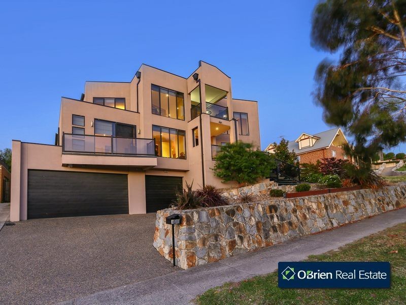 14 Hillandale Rise, Berwick VIC 3806