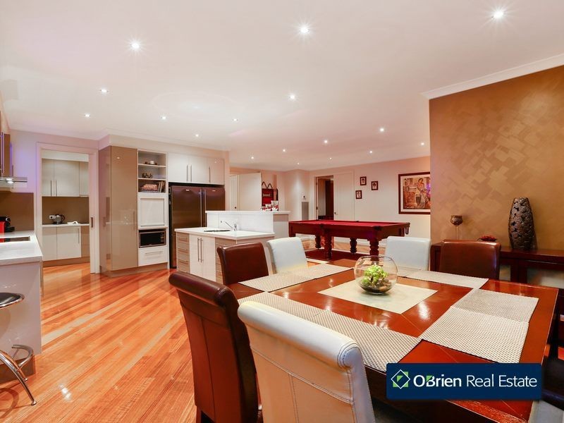 14 Hillandale Rise, Berwick VIC 3806