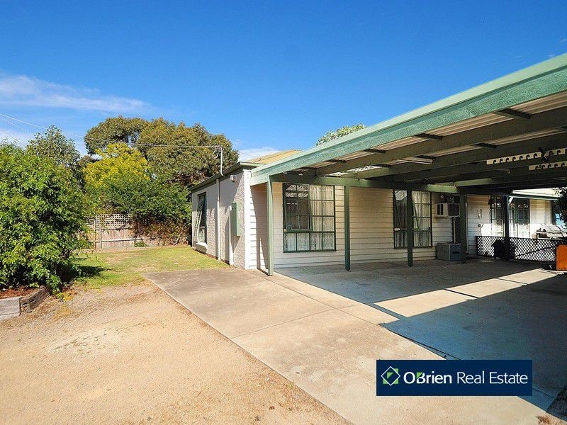 32 Warneet Road, Blind Bight VIC 3980