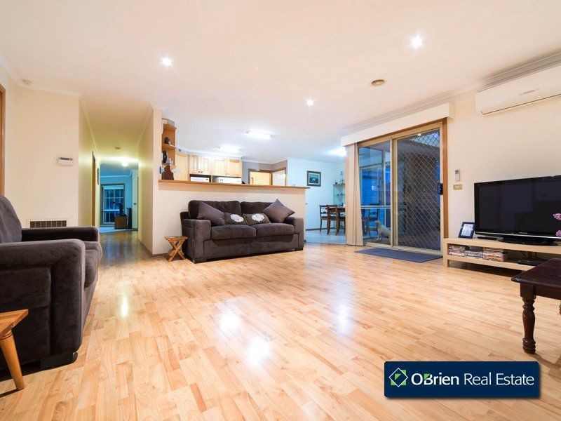 16 Hillston Court, Narre Warren South VIC 3805