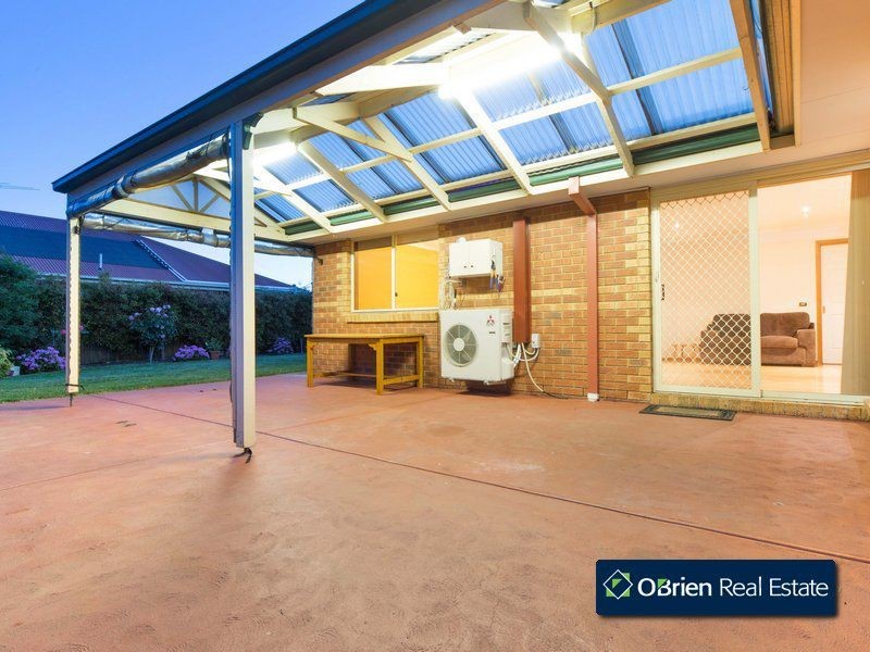 16 Hillston Court, Narre Warren South VIC 3805