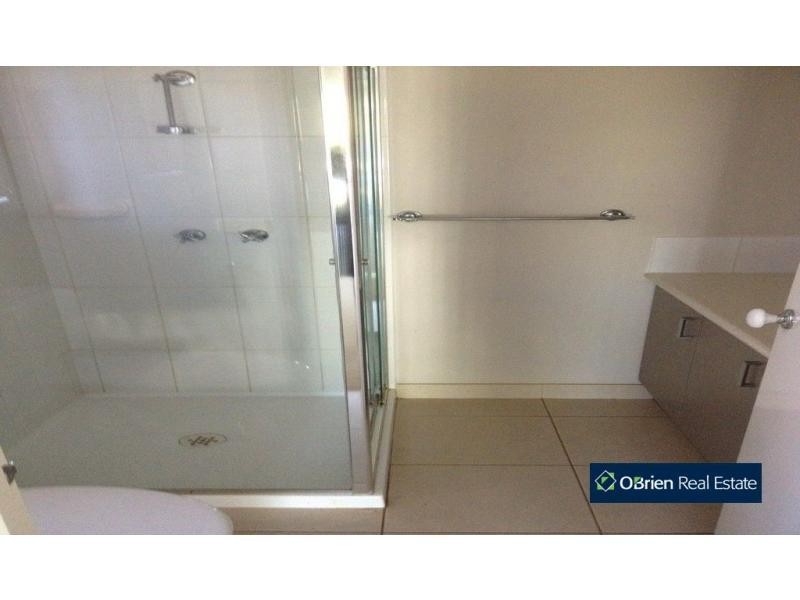1 Wilson Place, Pakenham VIC 3810