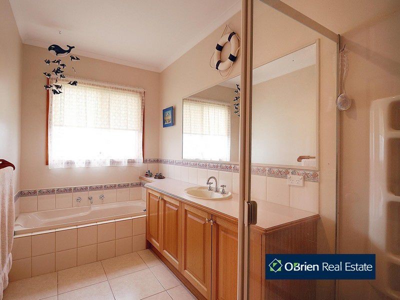 139 Tooradin Station Road, Tooradin VIC 3980