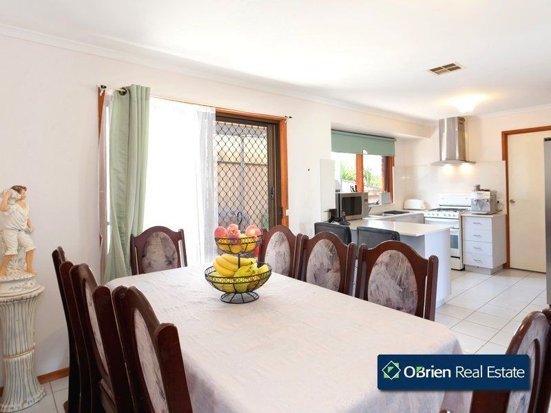 22 George Chudleigh Drive, Hallam VIC 3803
