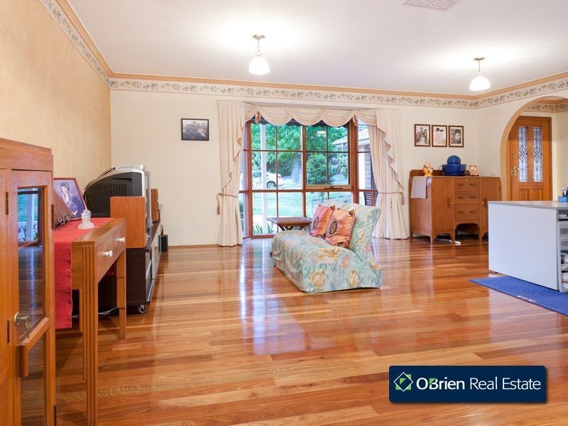 18 Michael Court, Berwick VIC 3806