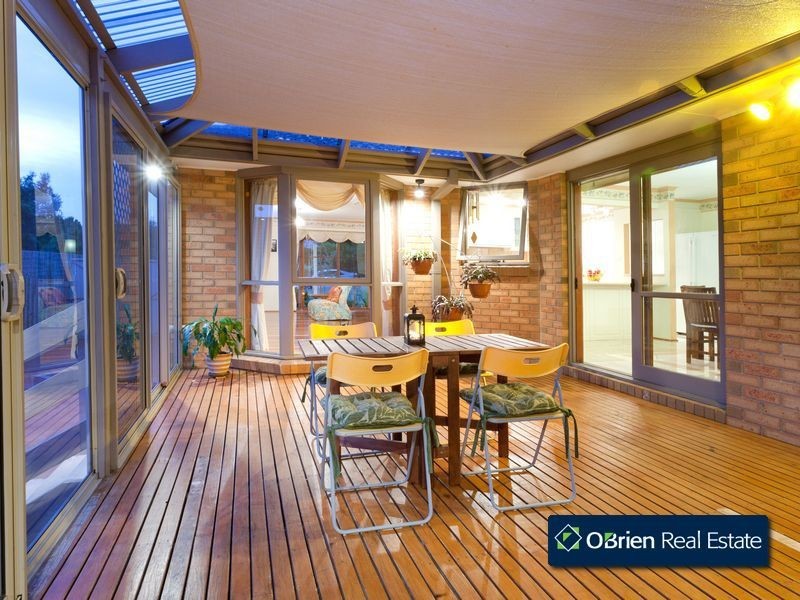 18 Michael Court, Berwick VIC 3806