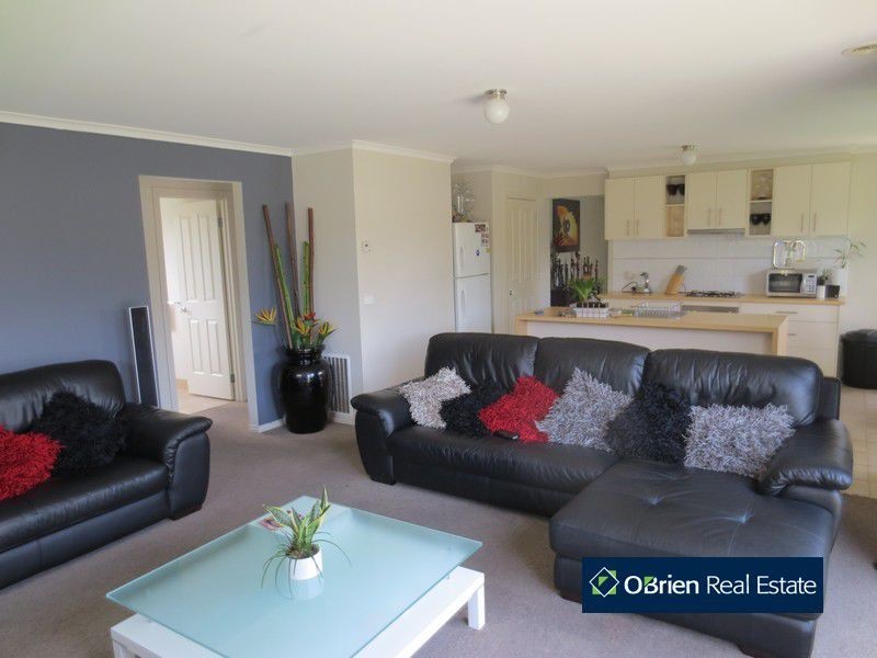 21 Phoenix Drive, Cranbourne VIC 3977