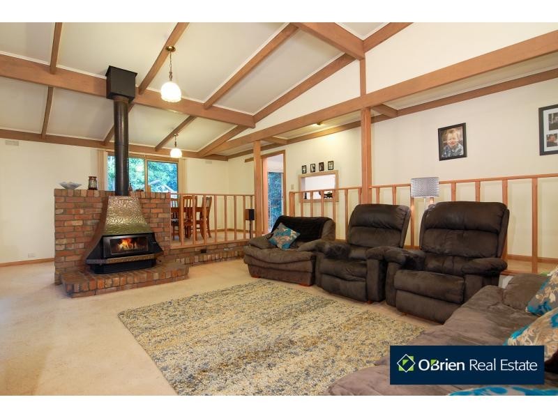 49 Saxonwood Drive, Narre Warren VIC 3805