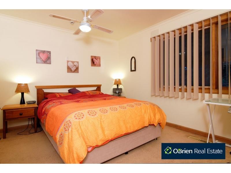 49 Saxonwood Drive, Narre Warren VIC 3805