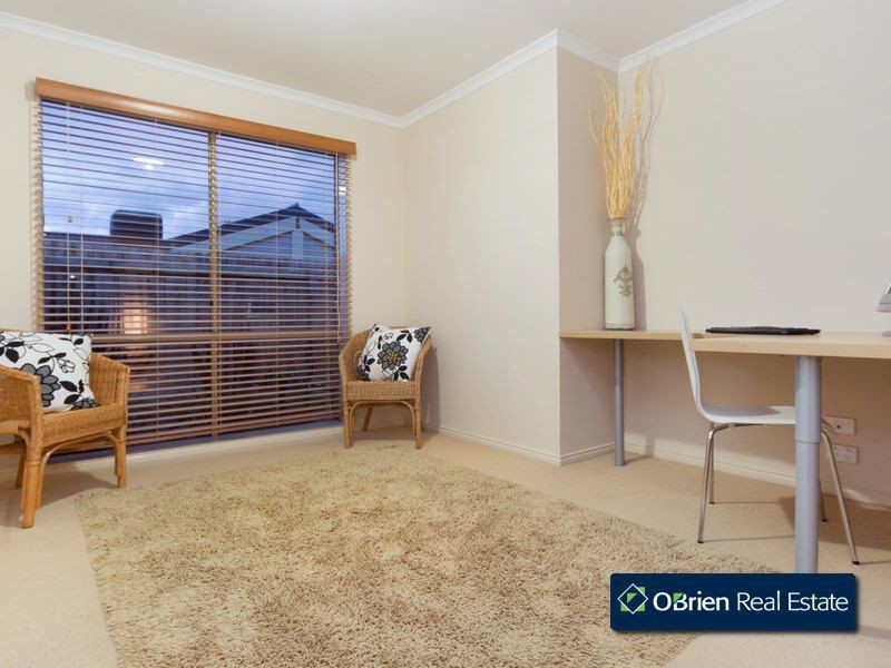 6 Dickson Mews, Berwick VIC 3806