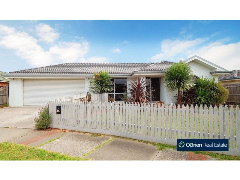 9 Helmsdale Court, Cranbourne West VIC 3977