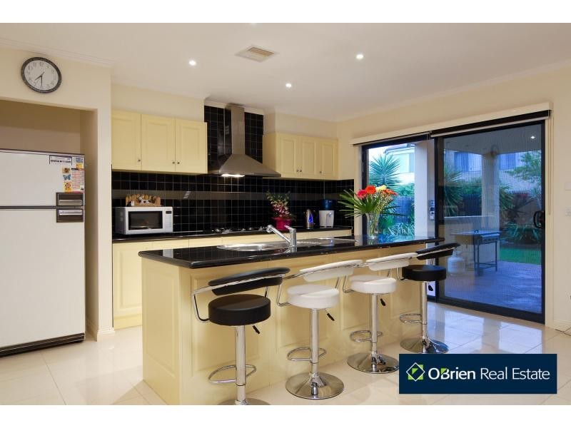 11 Ardenne Court, Narre Warren South VIC 3805