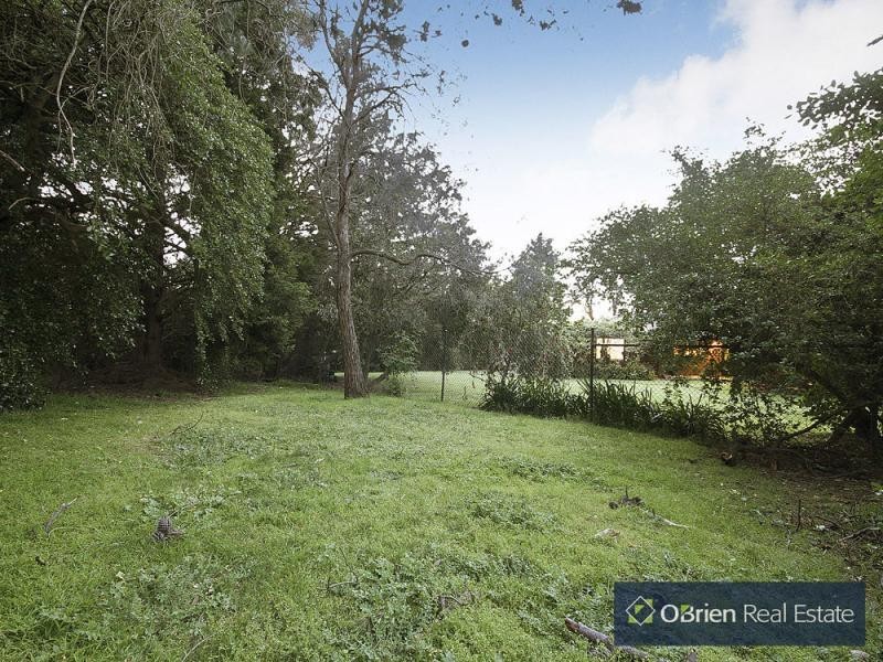 8 Craig Road, Junction Village VIC 3977