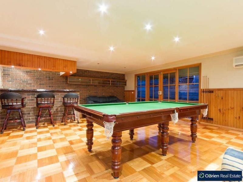 9 Falcon Close, Blind Bight VIC 3980