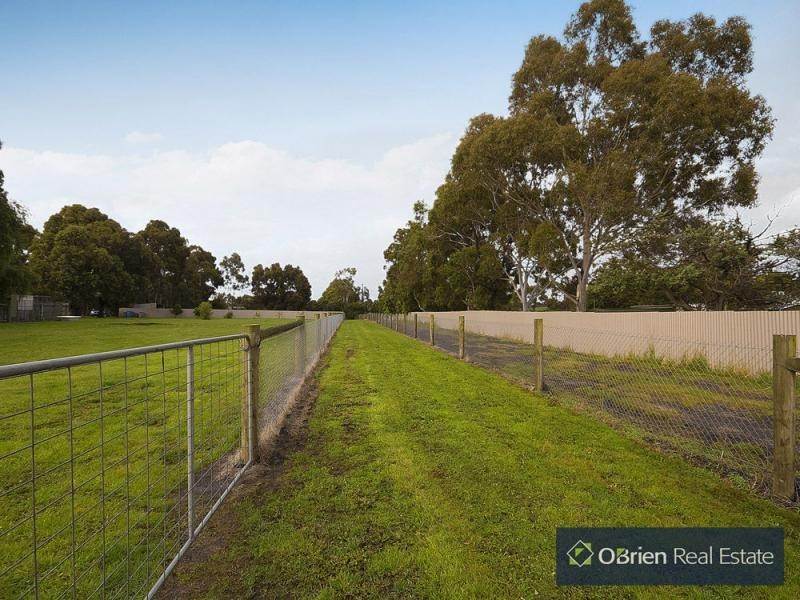 4 Noaki Street, Pearcedale VIC 3912