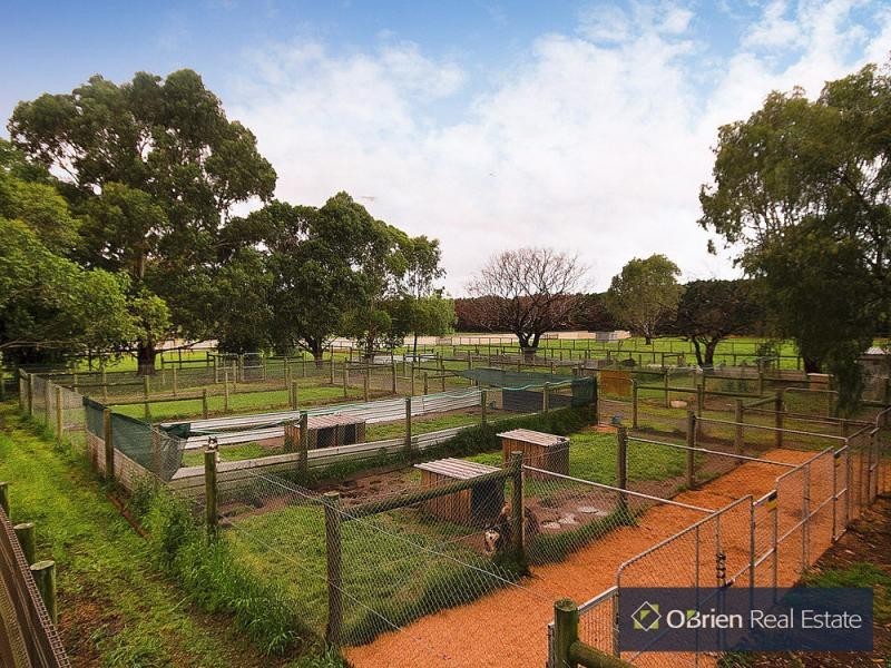 4 Noaki Street, Pearcedale VIC 3912