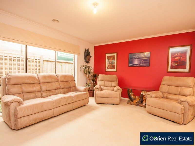 53 Brookland Greens Boulevard, Cranbourne VIC 3977