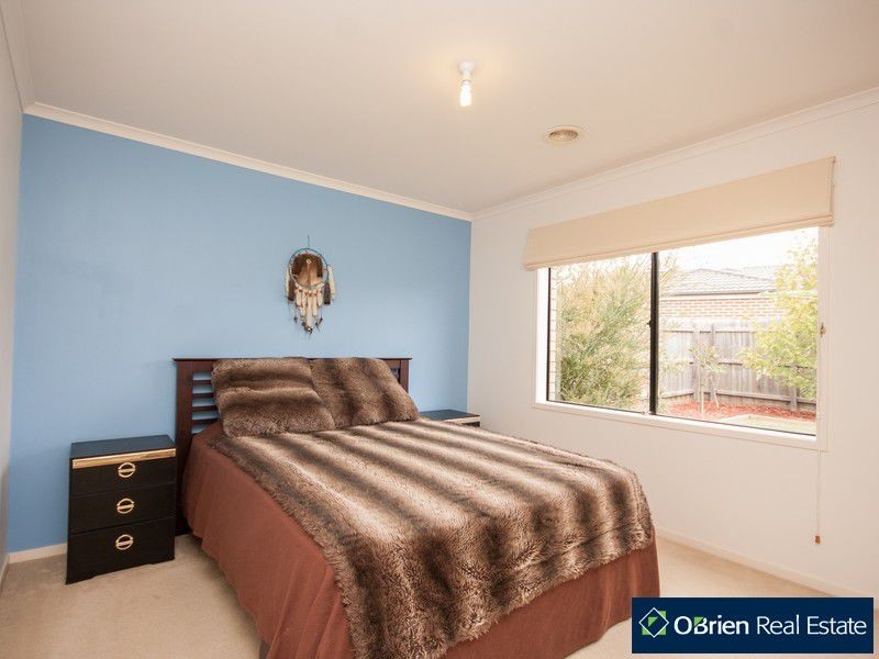 53 Brookland Greens Boulevard, Cranbourne VIC 3977