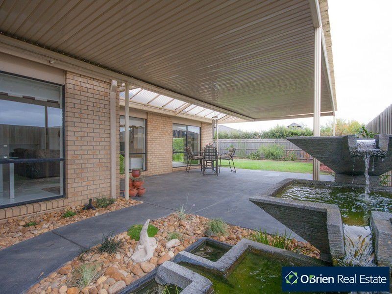 53 Brookland Greens Boulevard, Cranbourne VIC 3977