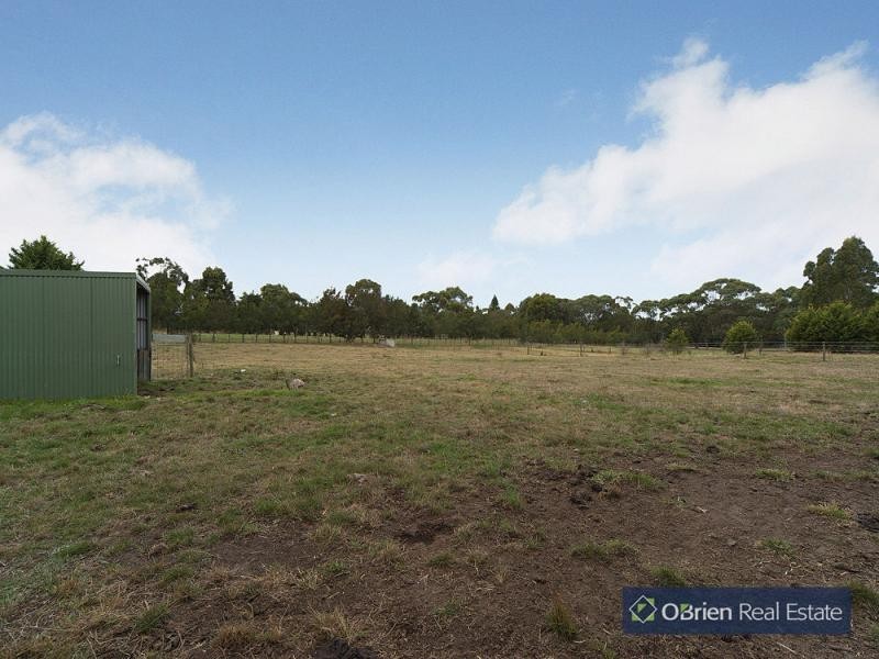 4 Walter Way, Cranbourne South VIC 3977