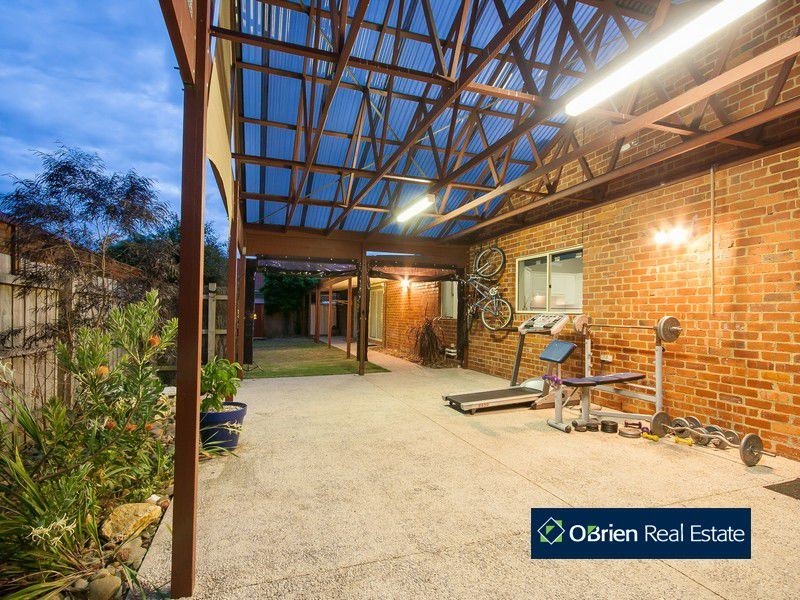 21 Heatherwood Grove, Langwarrin VIC 3910