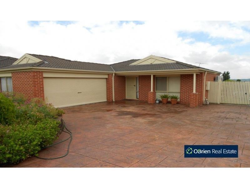 27 Prime Court, Berwick VIC 3806