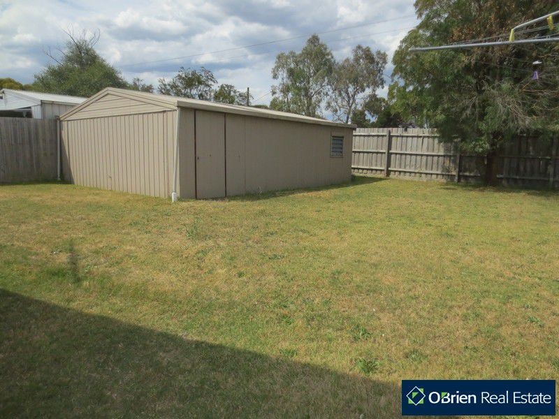 6 Phillip Court, Cranbourne North VIC 3977