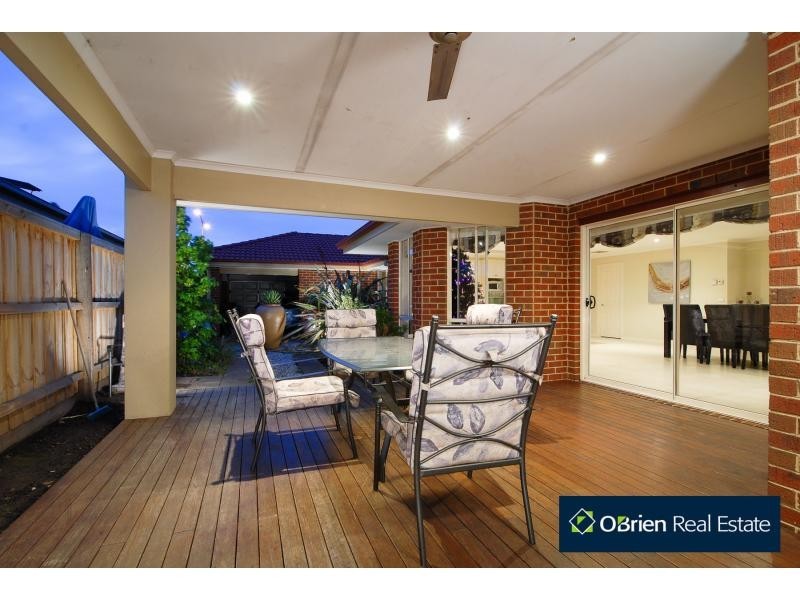 10 Waterbury Street, Cranbourne VIC 3977