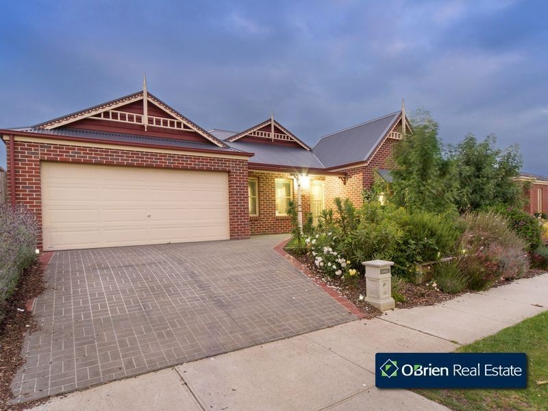 16 Leisurewood Drive, Berwick VIC 3806