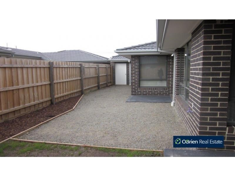 7 Kayanite Way, Officer VIC 3809