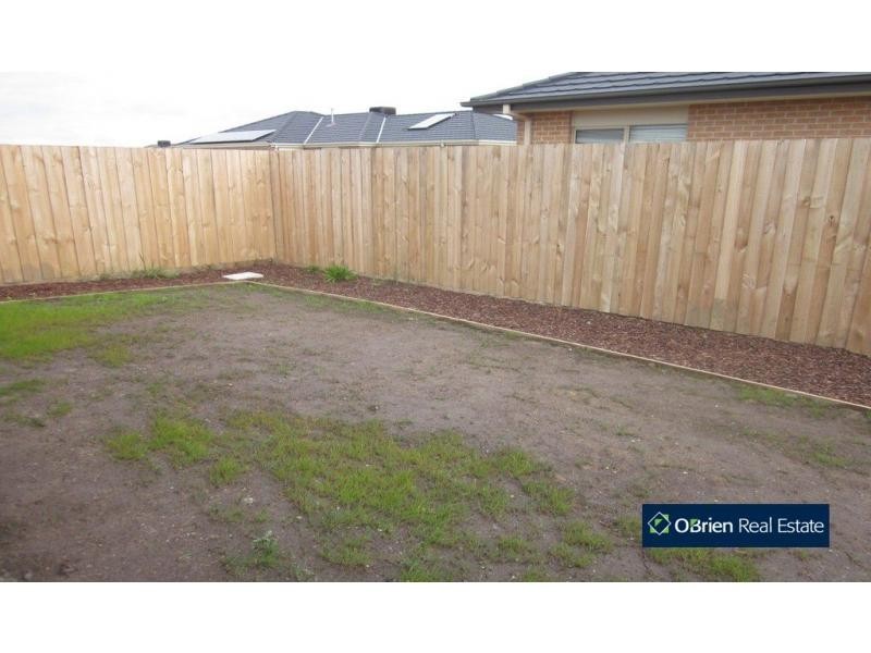7 Kayanite Way, Officer VIC 3809