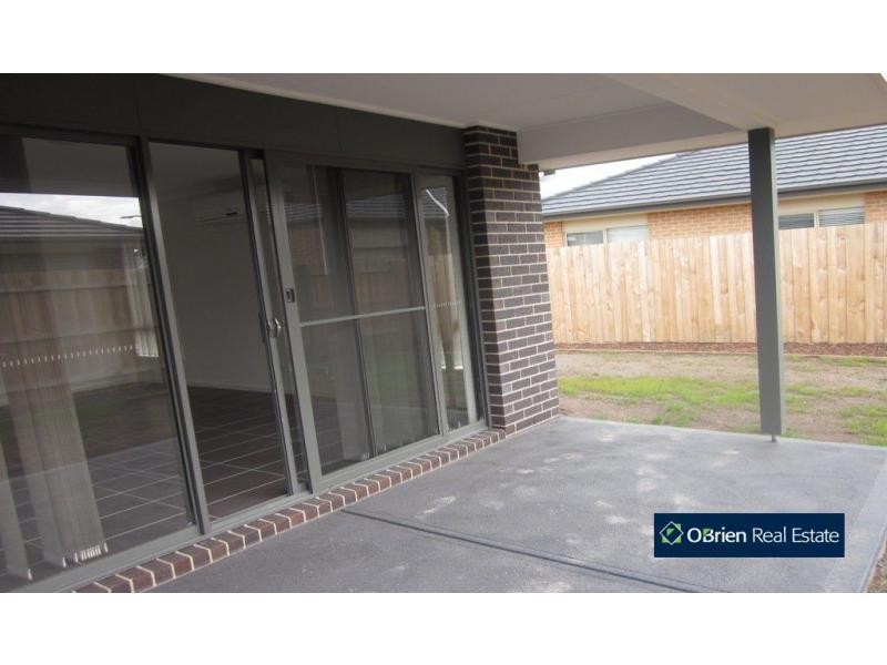 7 Kayanite Way, Officer VIC 3809