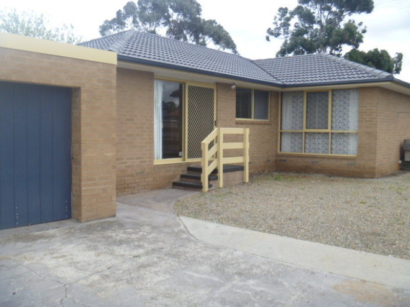 51 Mansfield Street, Berwick VIC 3806