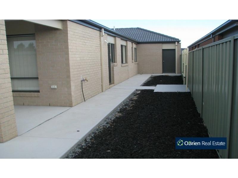 45 Moore Mews, Pakenham VIC 3810