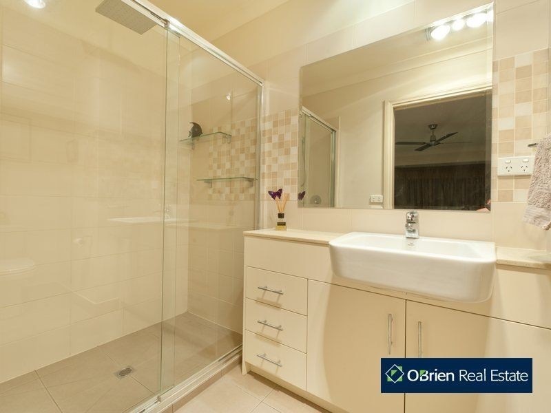 12 Shute Avenue, Berwick VIC 3806