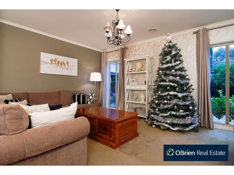 6 Burgundy Way, Narre Warren South VIC 3805